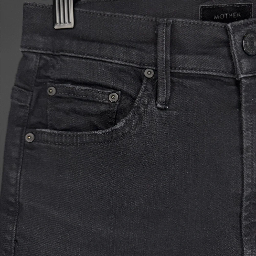 Mother Denim The Insider Crop Step Fray in wash Not Guilty Black Size 25 EUC - Picture 9 of 16